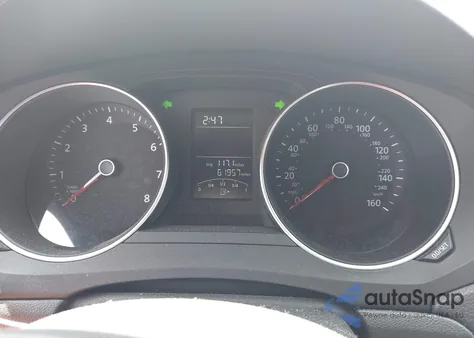 2017 Volkswagen Jetta 1.4T S из США, поврежденный, VIN 3VW2B7AJ2HM272834